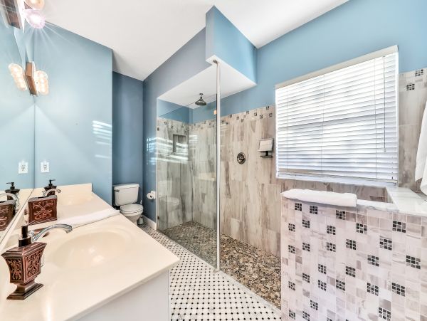 St. Augustine Home 957376