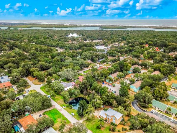 St. Augustine Home 957376