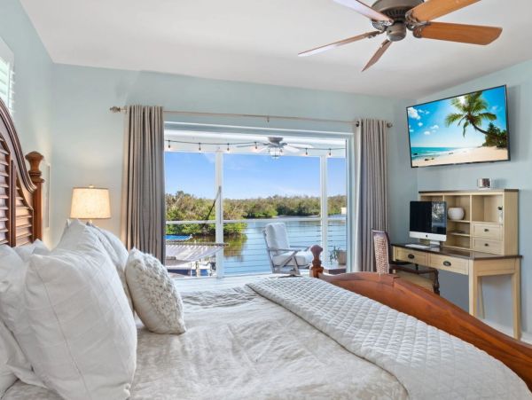 Three Bedroom Bonita Springs Vacation Home