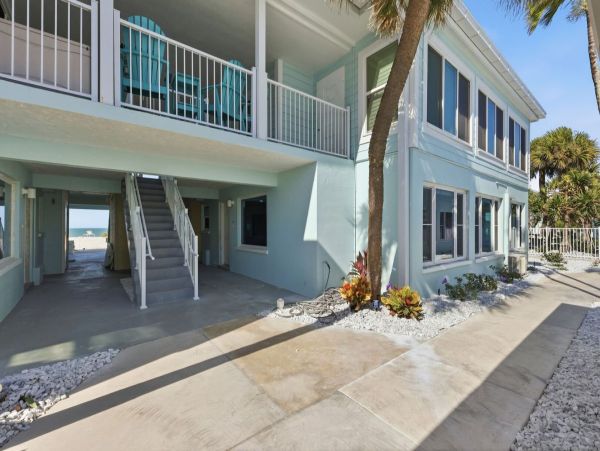 Elegant Beachfront Condo in Boca Grande - Ideal Coastal Retreat
