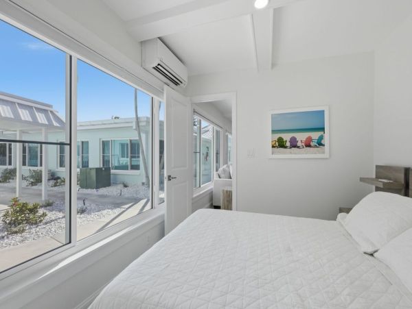 Elegant Beachfront Condo in Boca Grande - Ideal Coastal Retreat