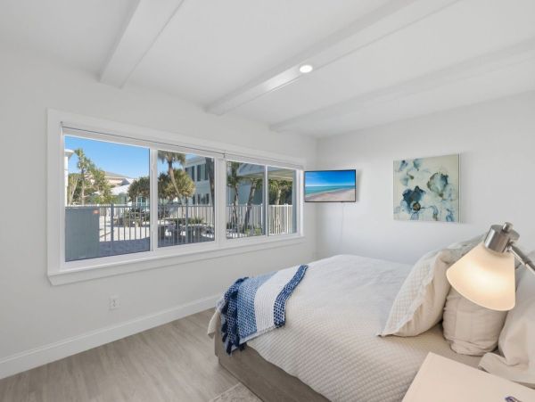 Elegant Beachfront Condo in Boca Grande - Ideal Coastal Retreat
