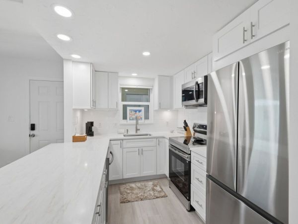 Elegant Beachfront Condo in Boca Grande - Ideal Coastal Retreat
