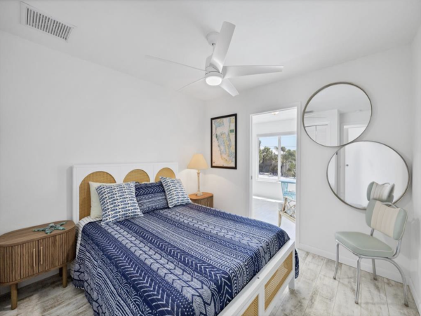 Beachfront Boca Grande 3 Bedroom Vacation Condo Sleeps Six