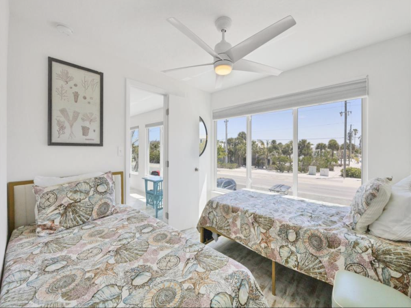 Beachfront Boca Grande 3 Bedroom Vacation Condo Sleeps Six