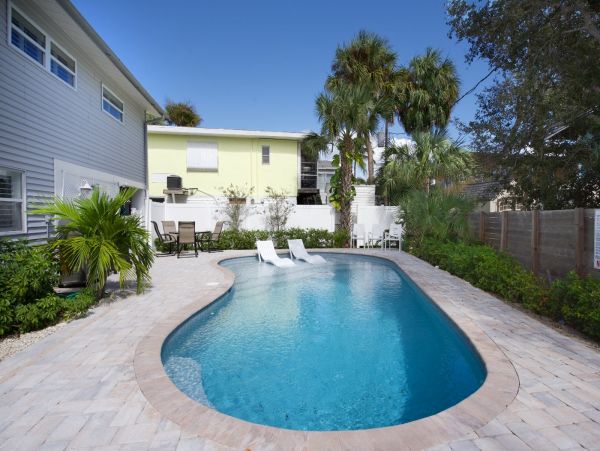 500 ft to the Beach Magnificent Fort Myers Rental