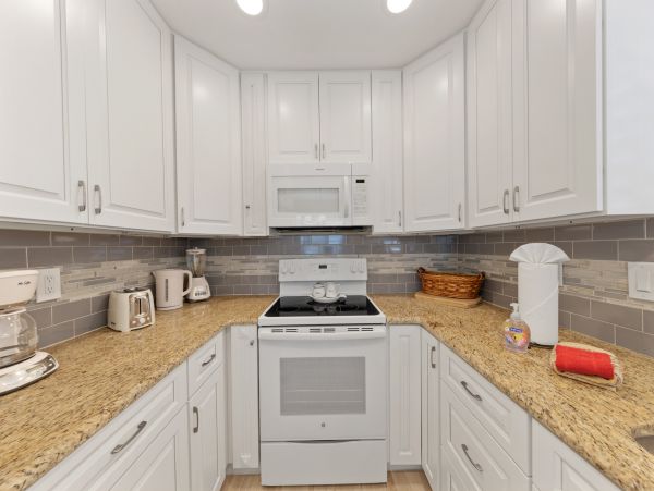 500 ft to the Beach Magnificent Fort Myers Rental