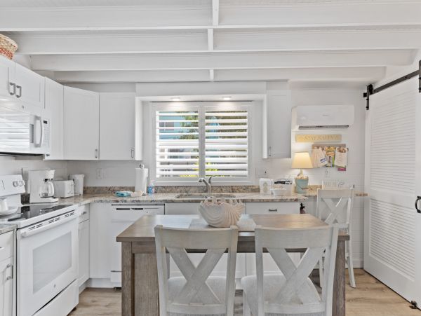 500 ft to the Beach Magnificent Fort Myers Rental