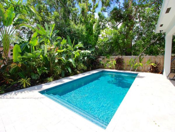 Four Bedrooms Fort Lauderdale Vacation Home Sleeps 8 Guests