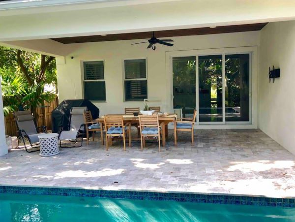 Four Bedrooms Fort Lauderdale Vacation Home Sleeps 8 Guests