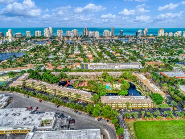 Naples Condo 957508