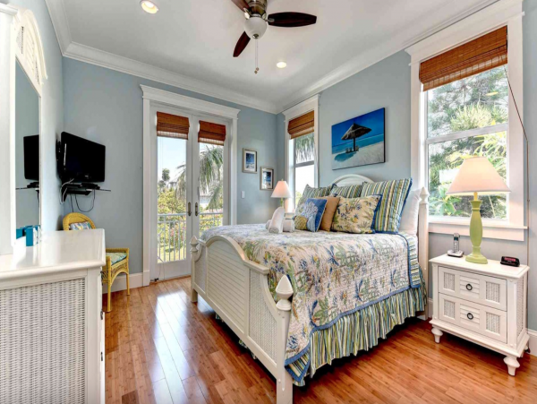 Luxury Anna Maria Vacation Pool Home Four Bedrooms Sleeps 10