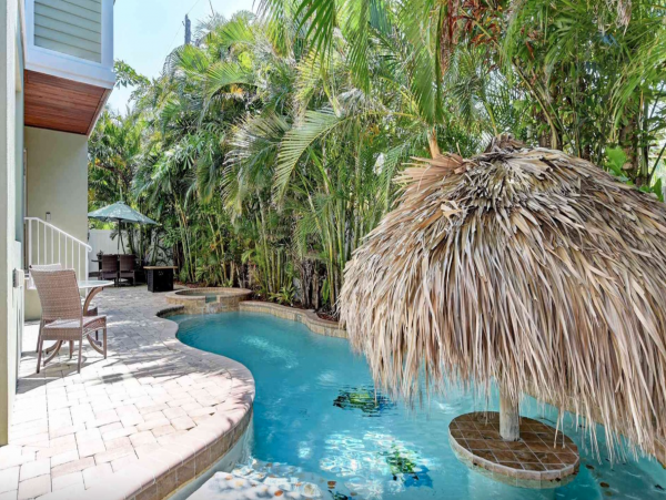 Luxury Anna Maria Vacation Pool Home Four Bedrooms Sleeps 10