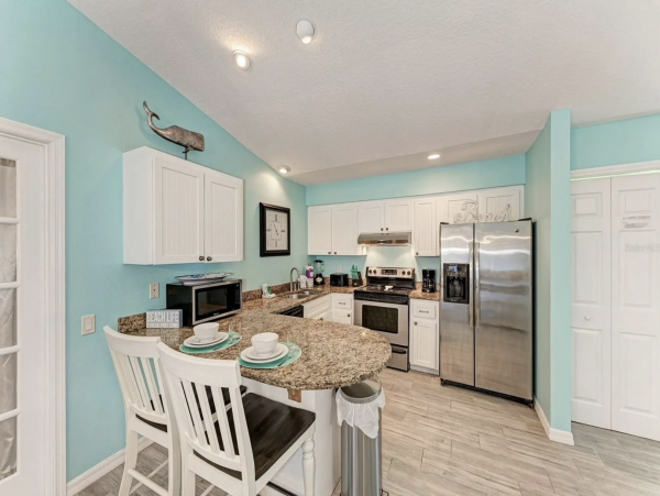 Five Bedroom Luxury Pool Home in Holmes Beach