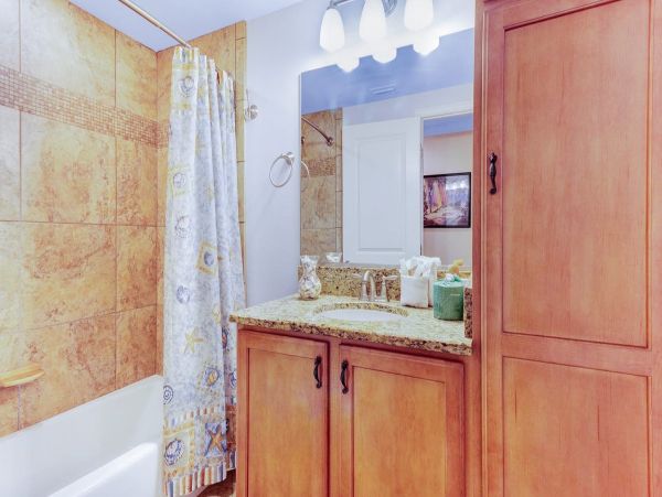 Holmes Beach Vacation Rental 150 Steps to Beach Sleeps 8