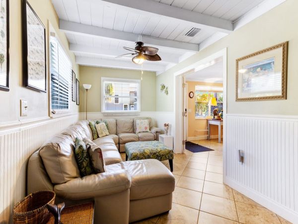 Holmes Beach Vacation Rental 150 Steps to Beach Sleeps 8
