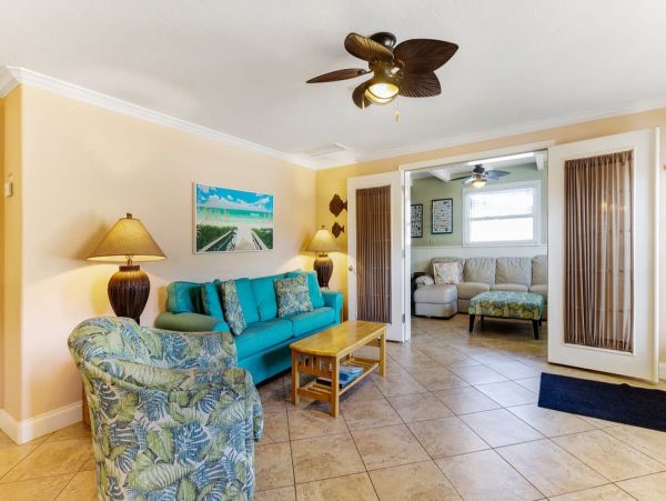 Holmes Beach Vacation Rental 150 Steps to Beach Sleeps 8