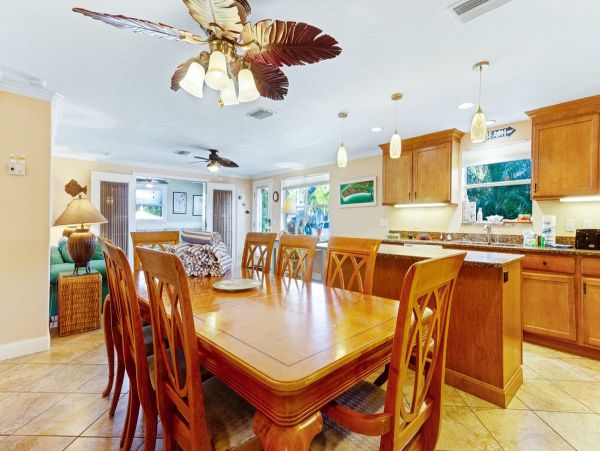Holmes Beach Vacation Rental 150 Steps to Beach Sleeps 8