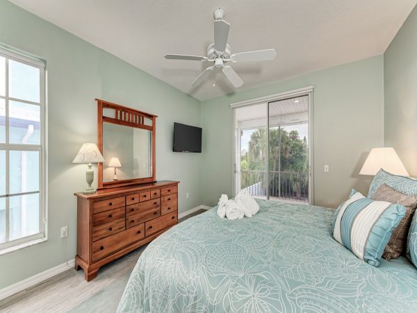 North End Vacation Home with Pool and Spa