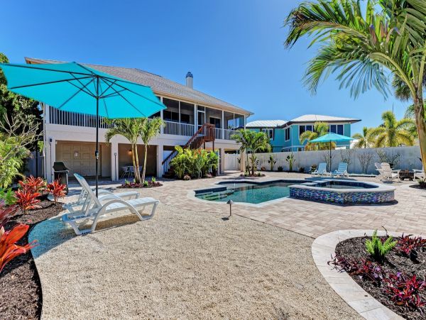 North End Vacation Home with Pool and Spa