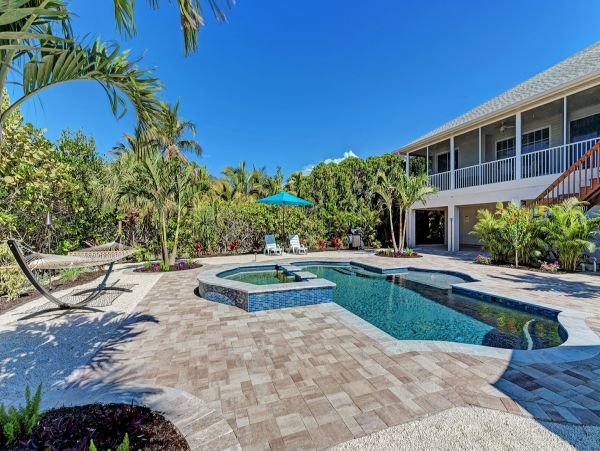 North End Vacation Home with Pool and Spa