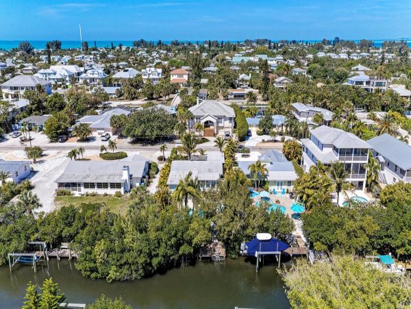 Anna Maria Island Holmes Beach Home 957523