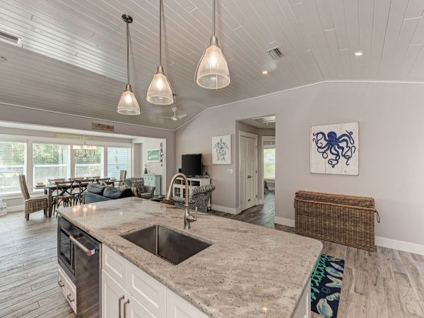 Anna Maria Island Holmes Beach Home 957523
