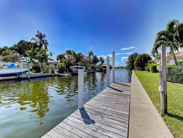 Anna Maria Island Holmes Beach Home 957526