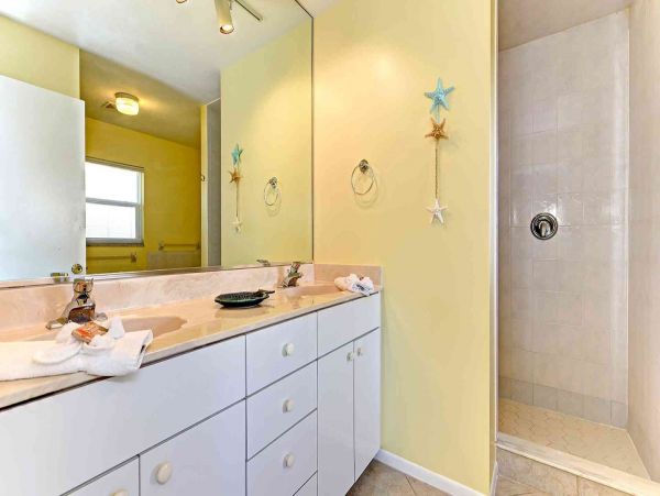 Anna Maria Island Holmes Beach Home 957526