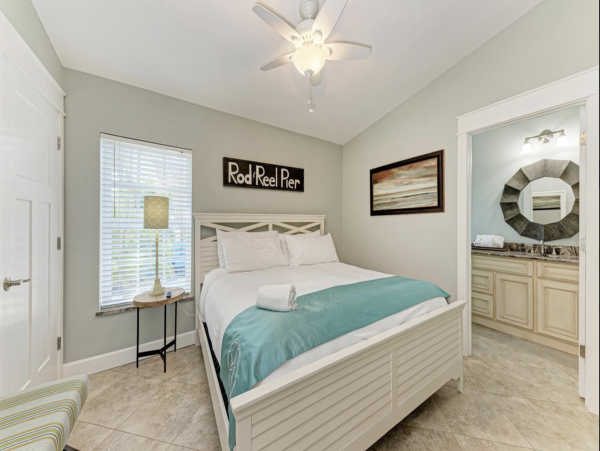 NEW ARRIVAL JUST RENOVATED NEW POOL ANNA MARIA iSLAND