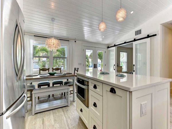 Anna Maria Island Vacation Pool Home Sleeps 6 Guests