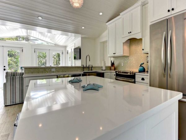 Anna Maria Island Vacation Pool Home Sleeps 6 Guests