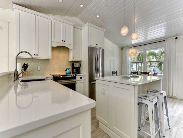 Anna Maria Island Vacation Pool Home Sleeps 6 Guests