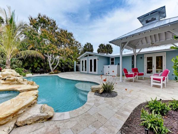 Anna Maria Island Vacation Pool Home Sleeps 6 Guests