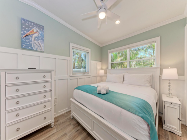 Charming Holmes Beach Rental with Private Pool - Very Close to Beach