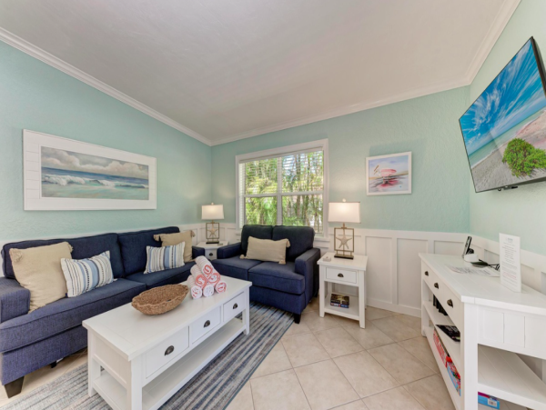 Charming Holmes Beach Rental with Private Pool - Very Close to Beach