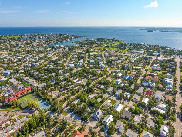 Anna Maria Island Holmes Beach Home 957538