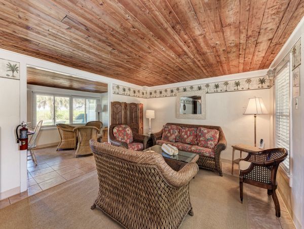 Anna Maria Island Holmes Beach Home 957540
