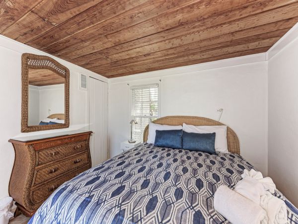 Anna Maria Island Holmes Beach Home 957540