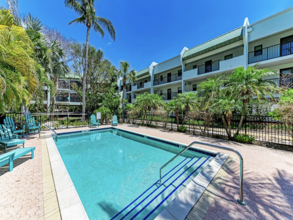 Anna Maria Island Beachfront Vacation Condo Two Bedrooms