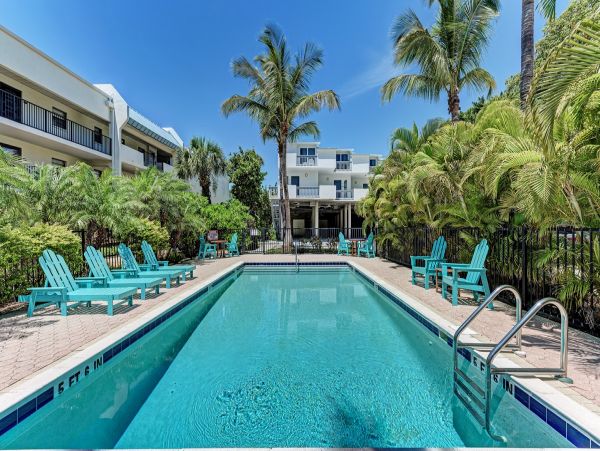 Anna Maria Island Beachfront Vacation Condo Two Bedrooms