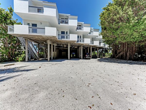 Anna Maria Island Beachfront Vacation Condo Two Bedrooms