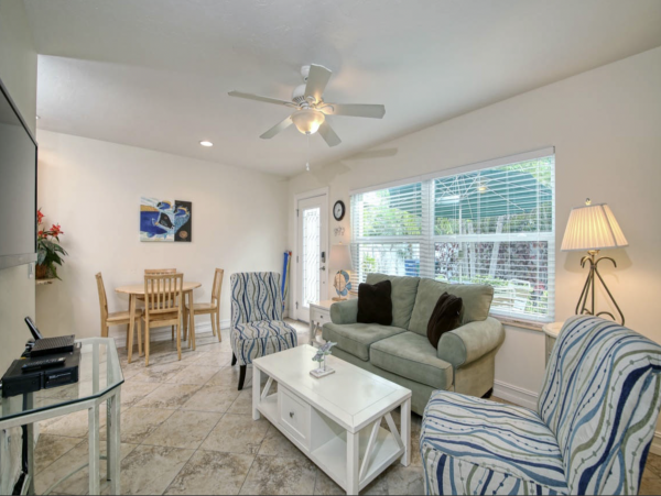 Cozy Holmes Beach Duplex Shared Pool  One Block to Beach