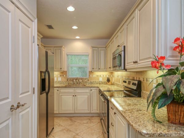 Cozy Holmes Beach Duplex Shared Pool  One Block to Beach