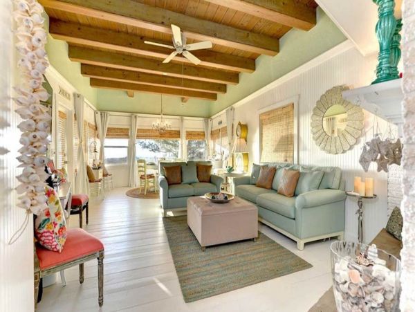 Beach cottage at the North End