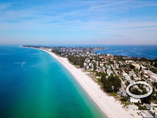 Anna Maria Island Vacation Rental Near Beach - Holmes Beach 1BR Condo with Pool