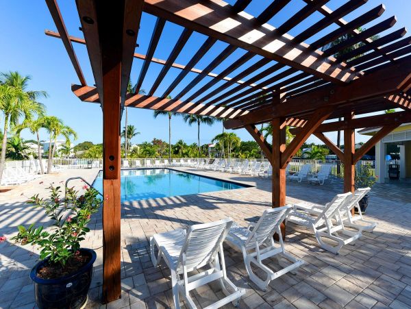 Tavernier Vacation Condo Two Bedroom Bay Views