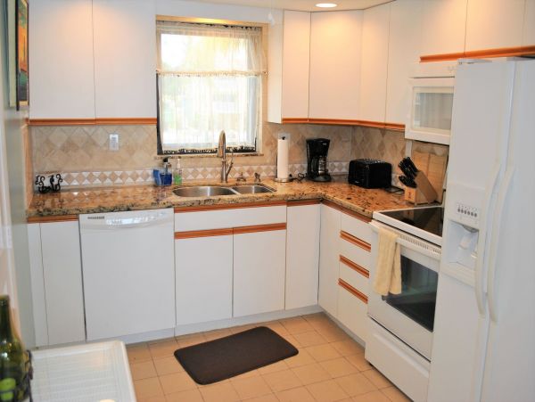 Tavernier Vacation Condo Two Bedroom Bay Views