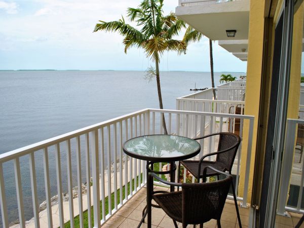 Tavernier Vacation Condo Two Bedroom Bay Views