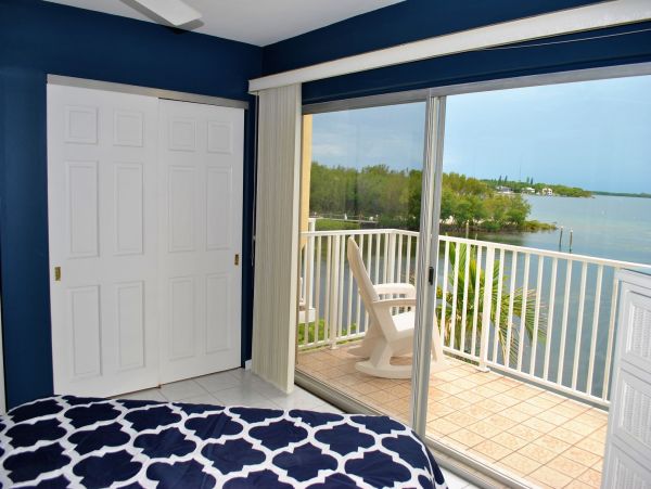 Tavernier Vacation Condo Two Bedroom Bay Views